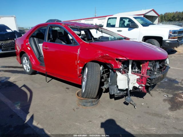 Toyota Camry Se Image 1