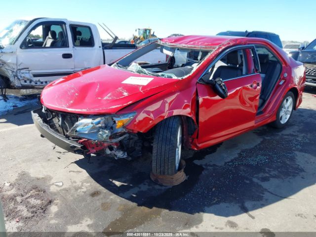 Toyota Camry Se Image 4