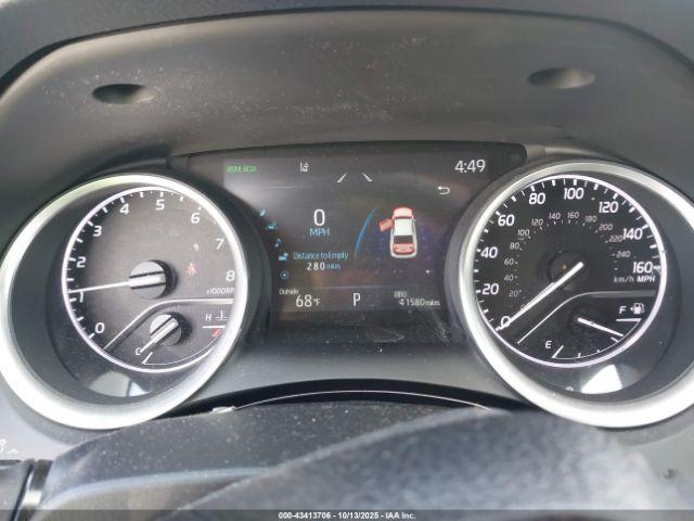 Toyota Camry Xle Image 18