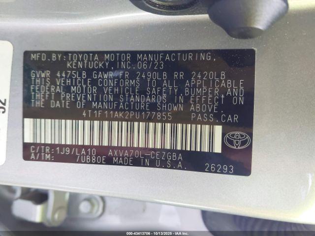 Toyota Camry Xle Image 10