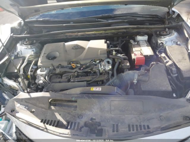 Toyota Camry Xle Image 2