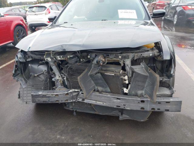 Chrysler 300 Touring Image 4