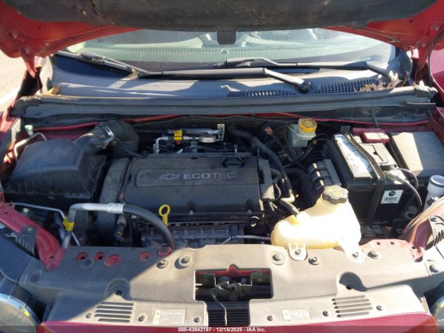 Chevrolet Sonic Lt Auto Image 9