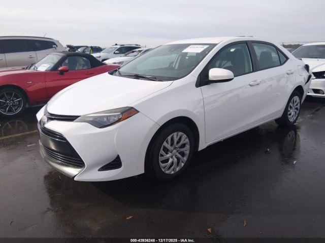 Toyota Corolla Le Image 2