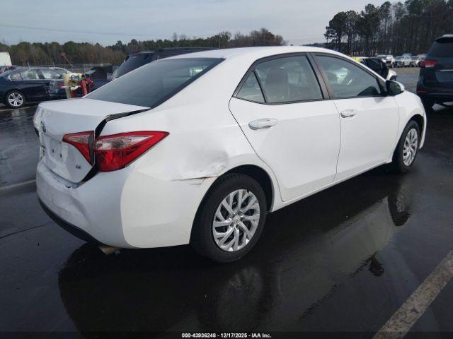 Toyota Corolla Le Image 15