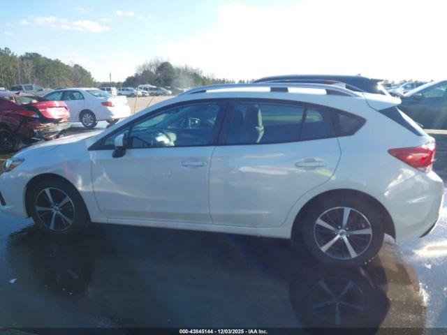 Subaru Impreza Premium 5-door Image 13