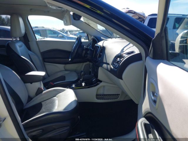 Jeep Compass Limited Fwd Image 8