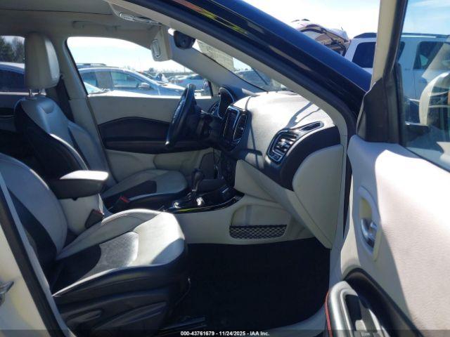 Jeep Compass Limited Fwd Image 8