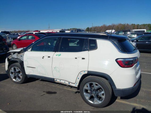Jeep Compass Limited Fwd Image 11