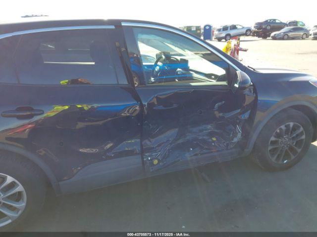 Ford Escape Se Image 8