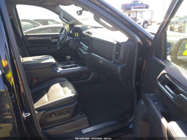 Chevrolet Silverado 1500 4wd  Short Bed Ltz Image 13