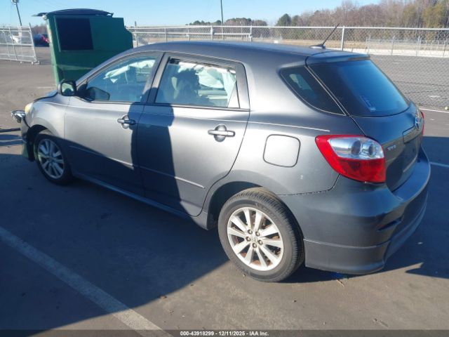 Toyota Matrix Image 3