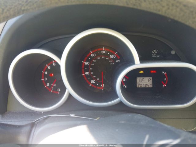 Toyota Matrix Image 16