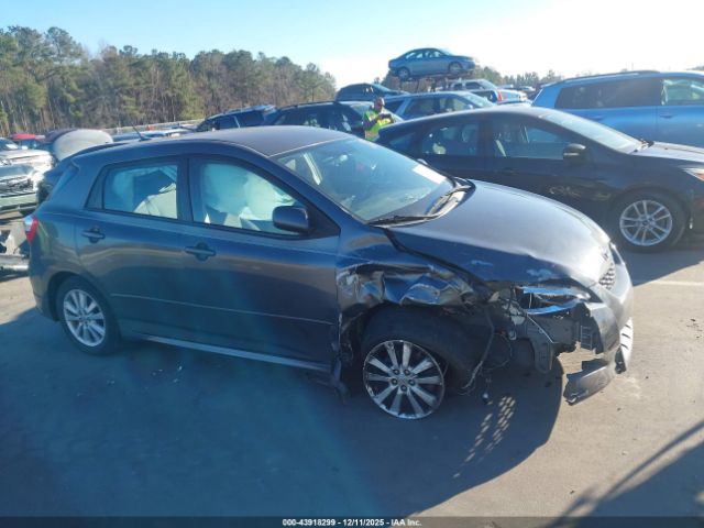 Toyota Matrix Image 13