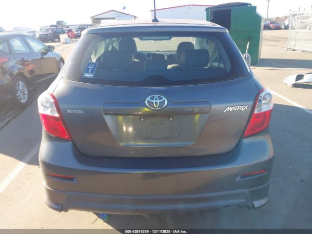 Toyota Matrix Image 14