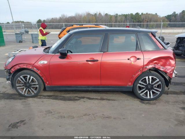 MINI Hardtop Cooper S Image 15