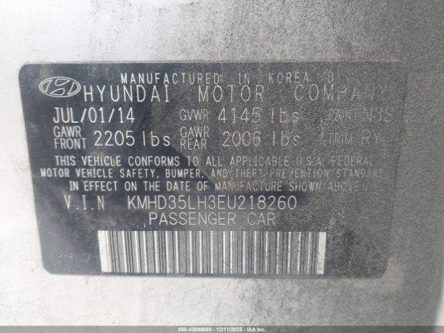 Hyundai ELANTRA Image 6