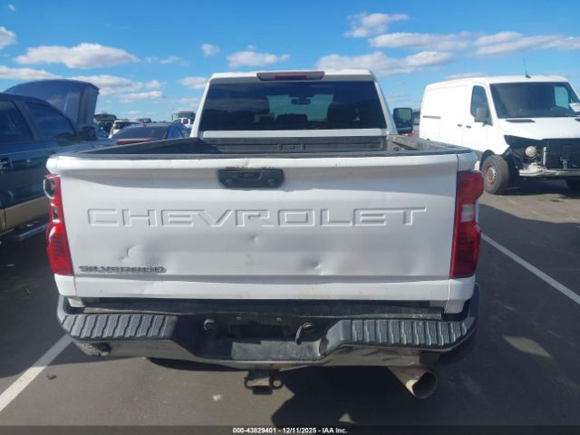 Chevrolet Silverado 2500 4wd  Standard Bed Wt Image 4