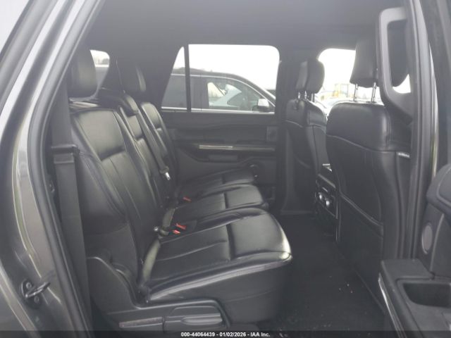 Ford Expedition Xlt Image 6