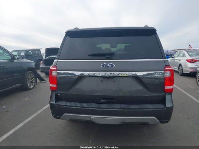 Ford Expedition Xlt Image 15