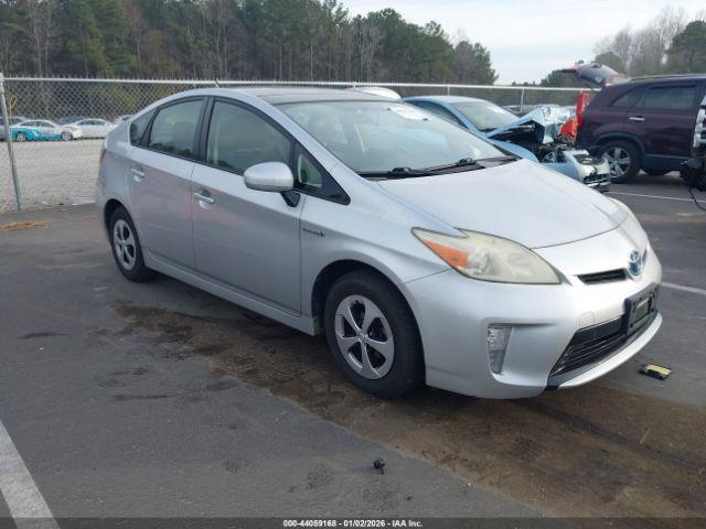  Salvage Toyota Prius