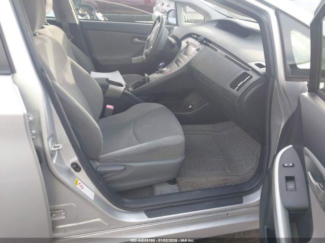 Toyota Prius Three Image 4