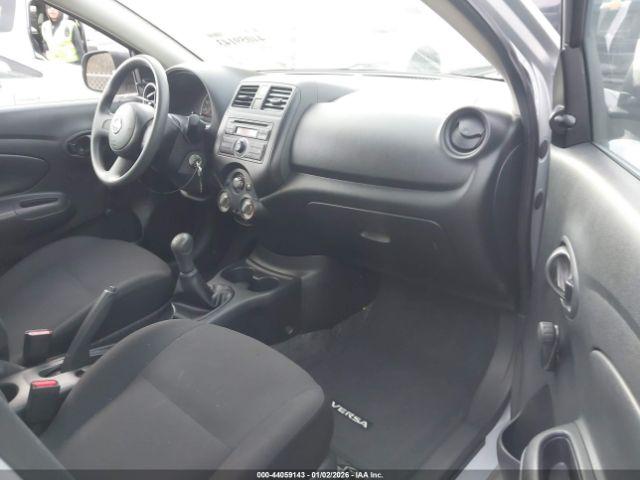 Nissan Versa 1.6 S Image 7