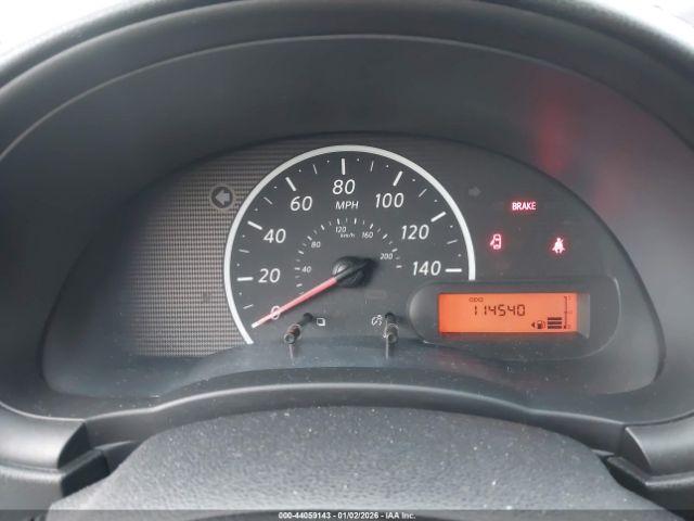 Nissan Versa 1.6 S Image 5