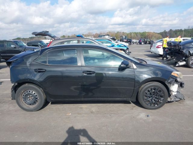 Toyota Corolla S Image 17