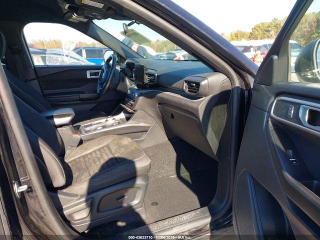 Ford Explorer Xlt Image 3