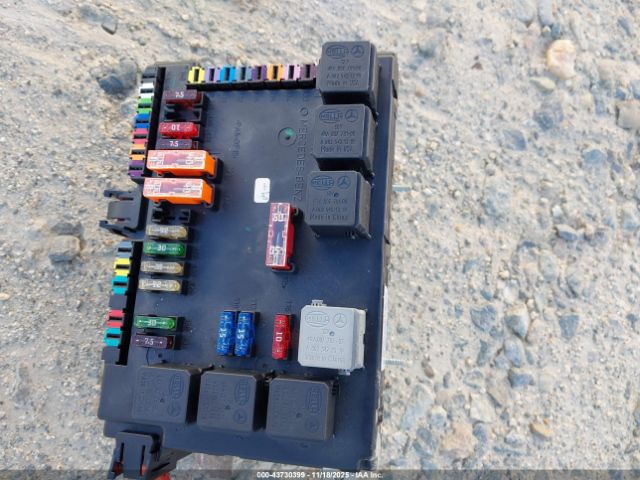 Mercedes-Benz S-Class Image 8