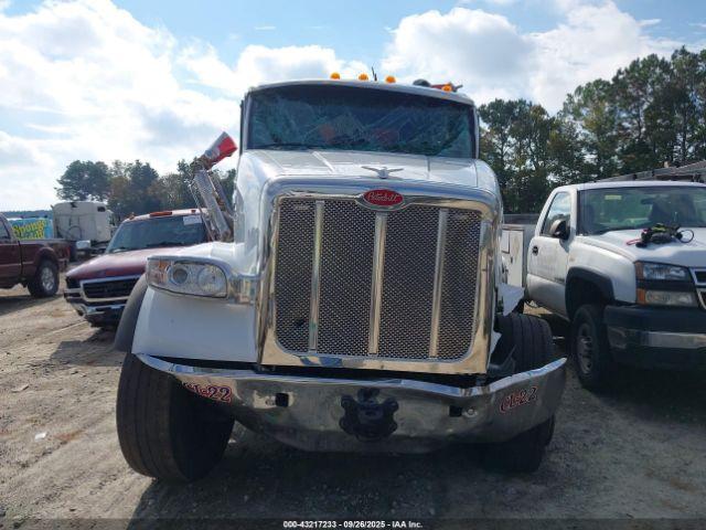 Peterbilt 567 Image 4