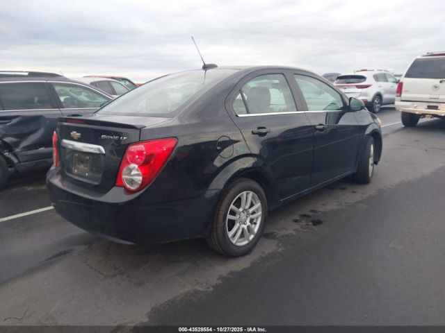 Chevrolet Sonic Lt Manual Image 4