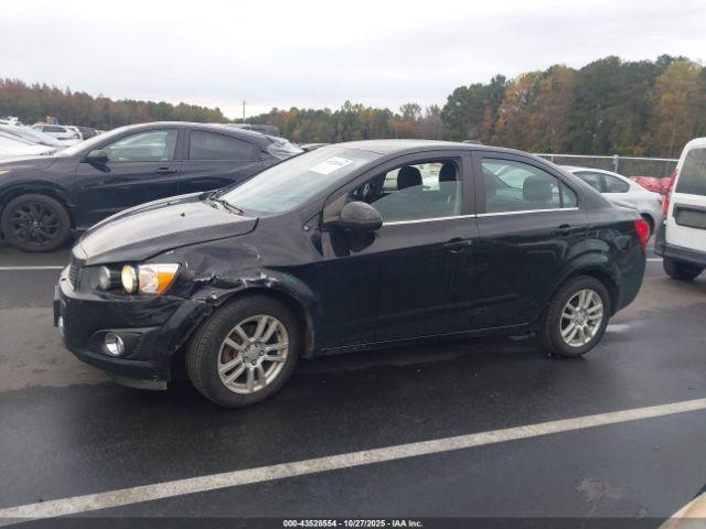 Chevrolet Sonic Lt Manual Image 8