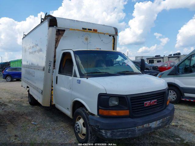  Salvage General Motors Savana Cutaway