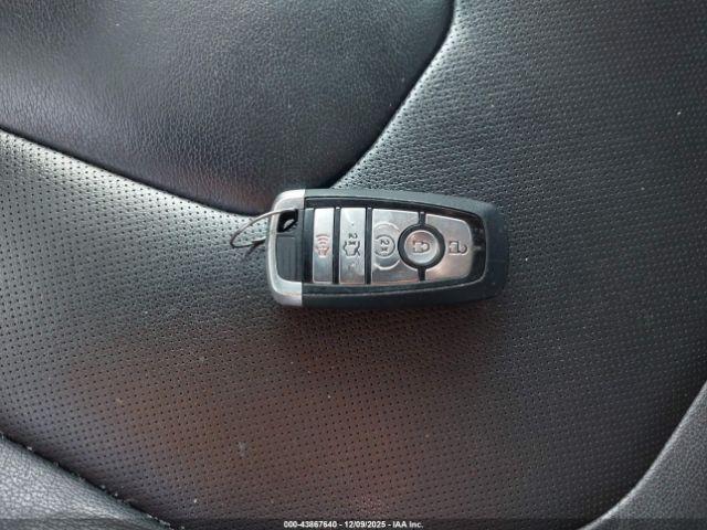 Ford Fusion Titanium Image 2