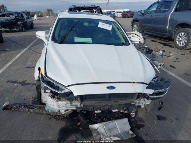 Ford Fusion Titanium Image 3