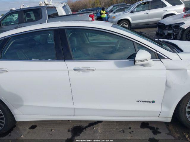 Ford Fusion Titanium Image 8