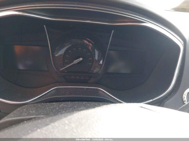 Ford Fusion Titanium Image 4