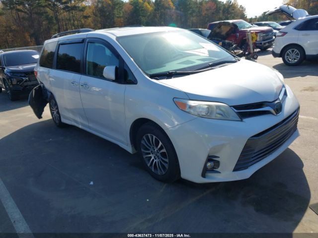 Toyota Sienna Xle 8 Passenger Image 1