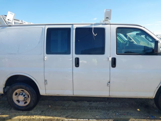 Chevrolet Express Rwd 2500 Regular Wheelbase Wt Image 15
