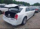 Chrysler 300 Image 11