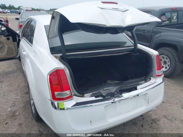 Chrysler 300 Image 4