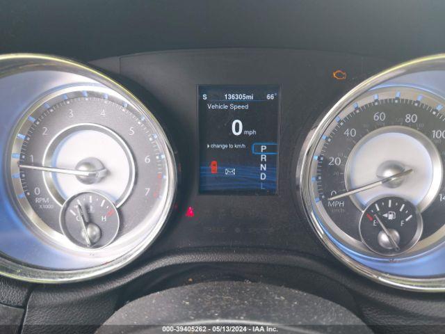 Chrysler 300 Image 5