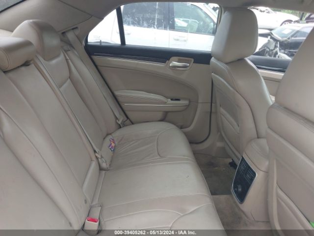 Chrysler 300 Image 7