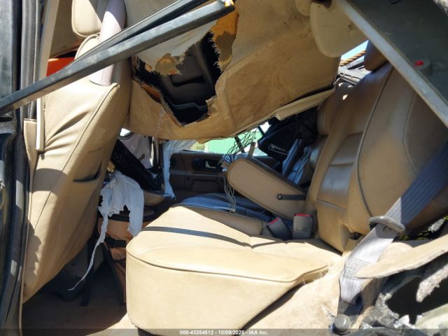 Land Rover Discovery Image 15