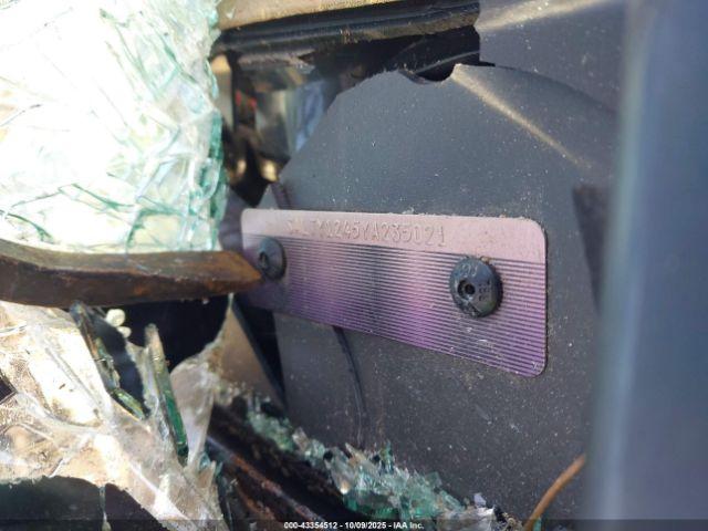 Land Rover Discovery Image 10