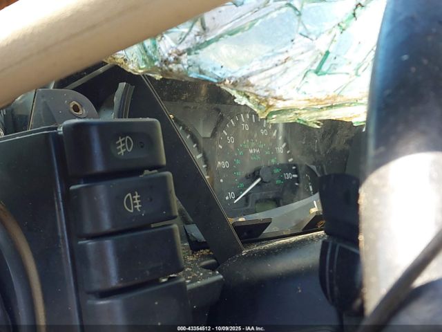 Land Rover Discovery Image 4