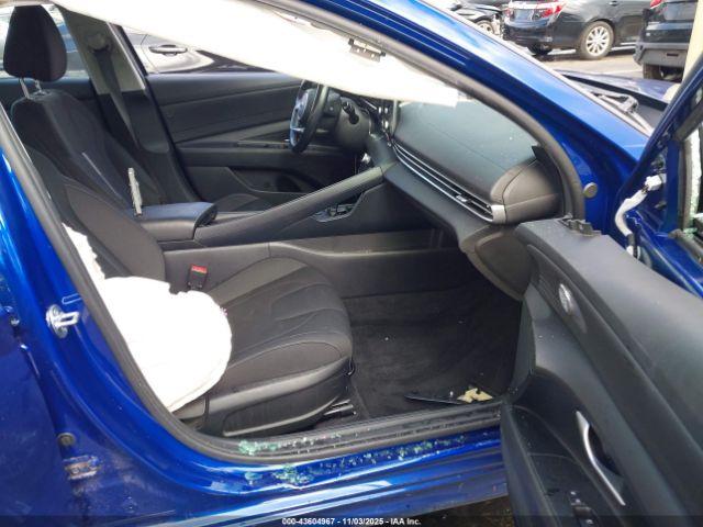 Hyundai ELANTRA Sel Image 16