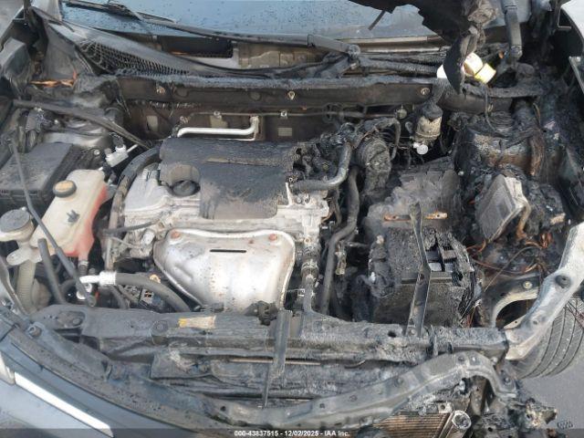 Toyota RAV4 Xle Image 10